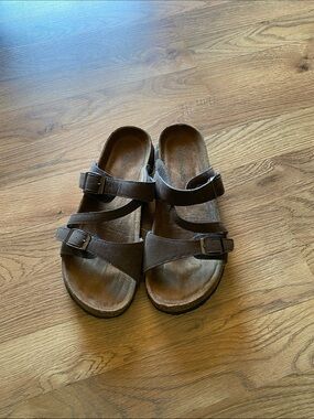 Brown Double-Strap Buckle Sandals